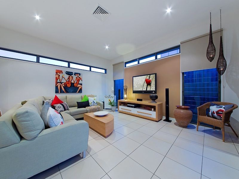 9 Brush Box Place, Wakerley QLD 4154