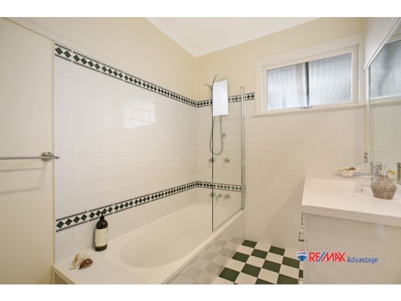 6 Rickston St, Manly West QLD 4179