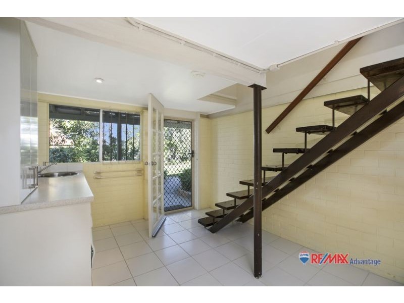 6 Rickston St, Manly West QLD 4179