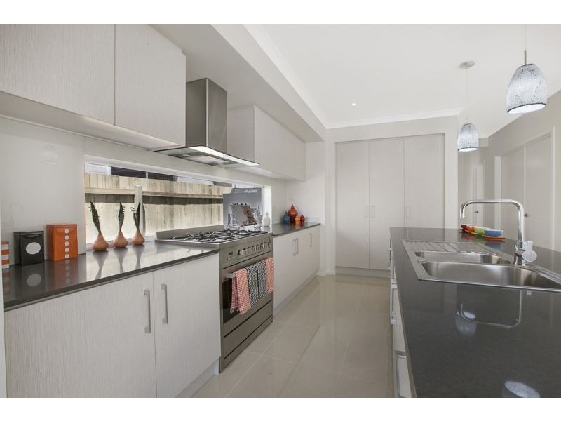 43 Villiers St, Lota QLD 4179