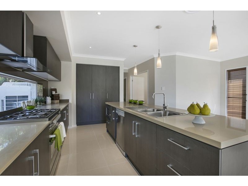 43 Villiers St, Lota QLD 4179