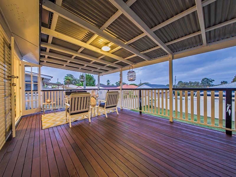 17 Bushing Street, Wynnum West QLD 4178