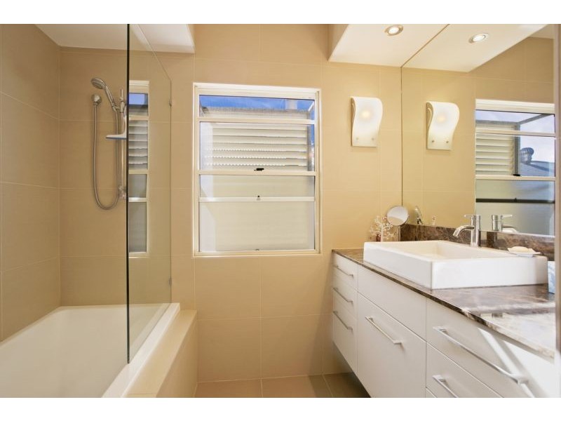 55 Melville Terrace, Wynnum QLD 4178