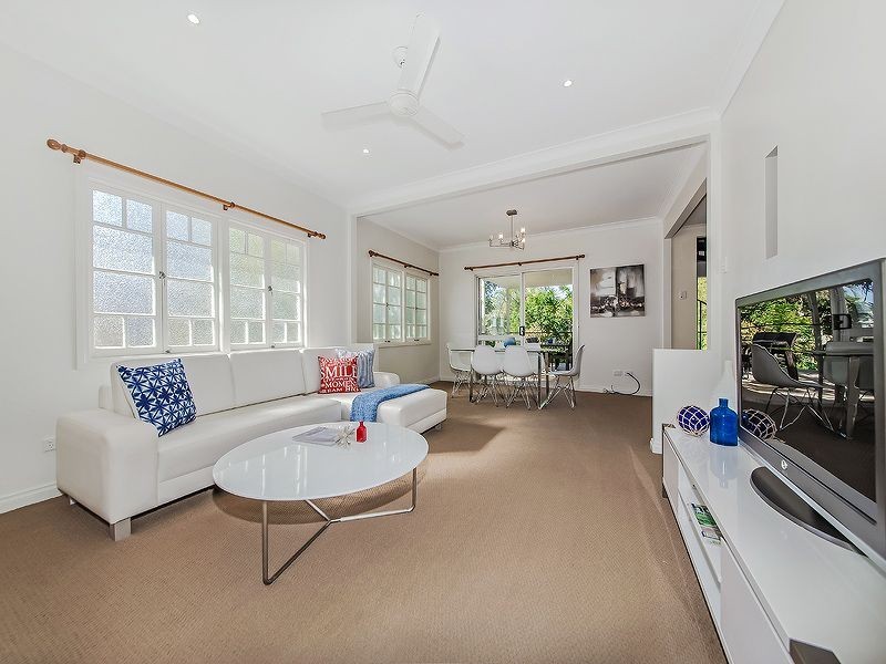 120 Melville Terrace, Manly QLD 4179
