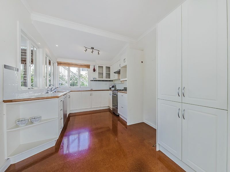 120 Melville Terrace, Manly QLD 4179