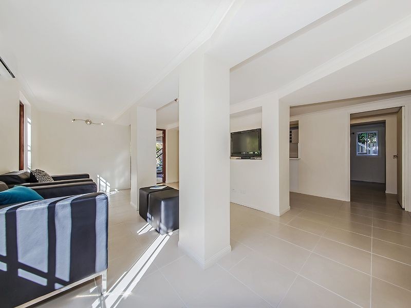 120 Melville Terrace, Manly QLD 4179