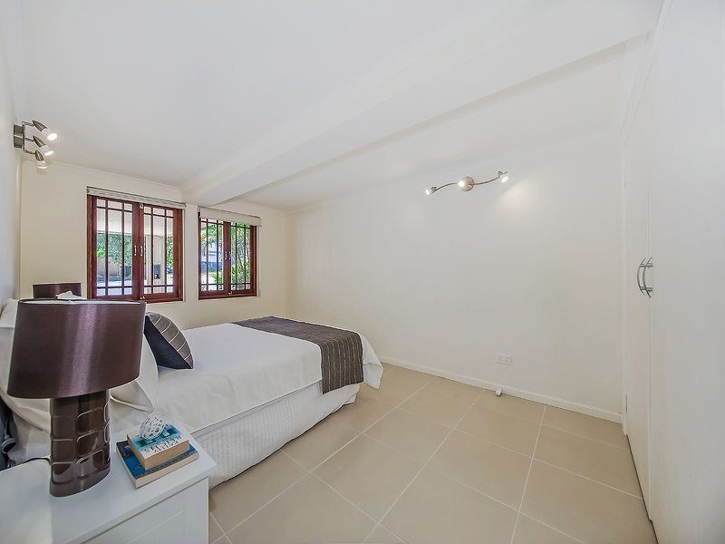 120 Melville Terrace, Manly QLD 4179