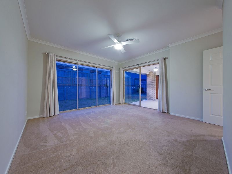 85 Watervale Parade, Wakerley QLD 4154
