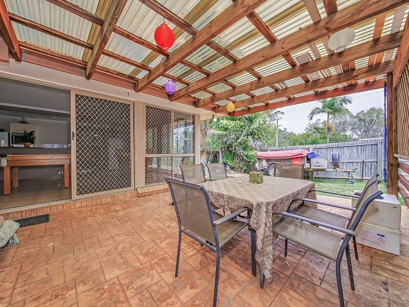 297 Whites Road, Lota QLD 4179