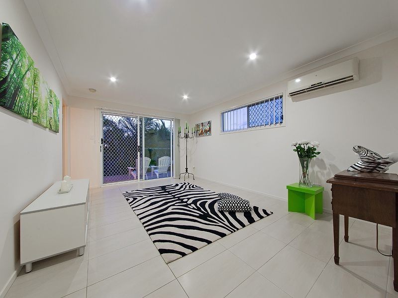 25 Grainger Street, Wynnum QLD 4178