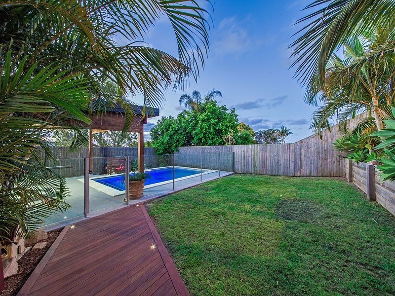 25 Grainger Street, Wynnum QLD 4178
