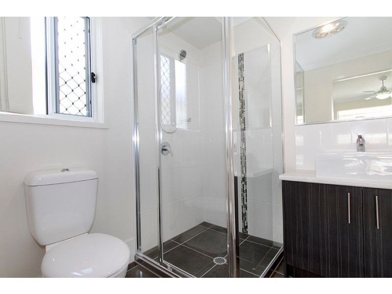 61 Randall Road, Wynnum West QLD 4178