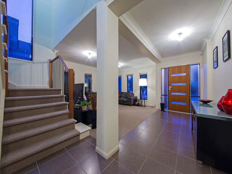 64 Yarra Road, Wakerley QLD 4154