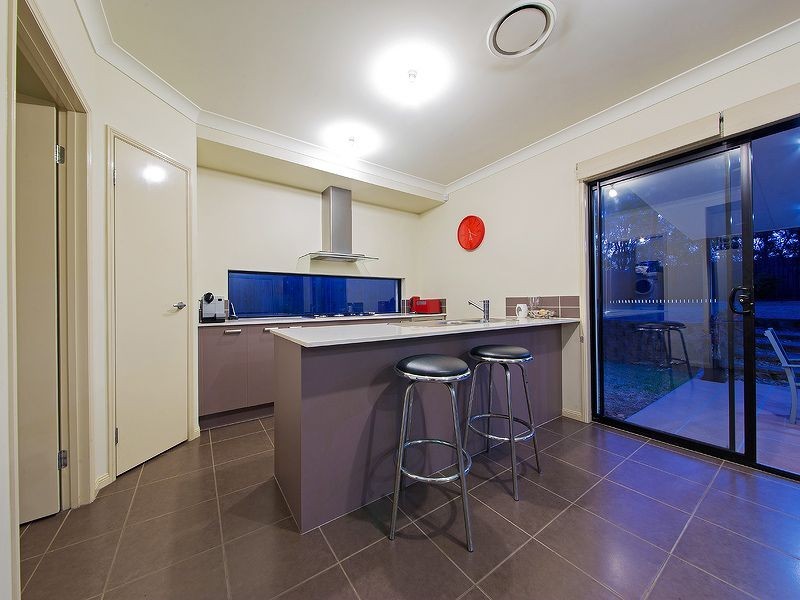 64 Yarra Road, Wakerley QLD 4154