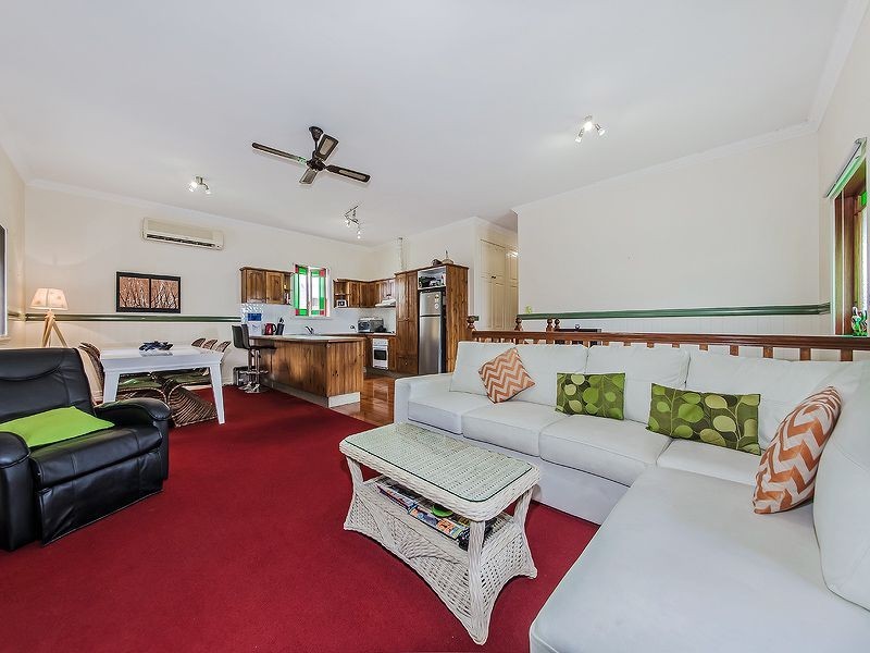 30 Strawberry Road, Manly West QLD 4179