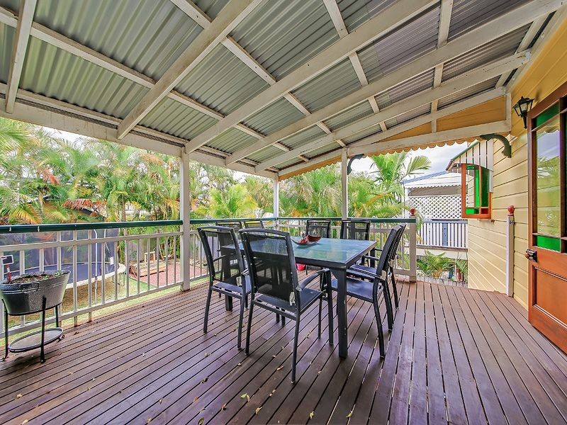 30 Strawberry Road, Manly West QLD 4179