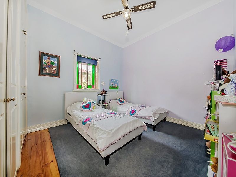 30 Strawberry Road, Manly West QLD 4179