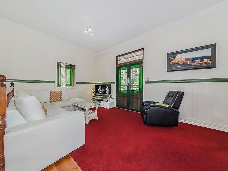 30 Strawberry Road, Manly West QLD 4179