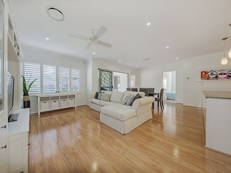 19 Foxwood Circuit, Wakerley QLD 4154