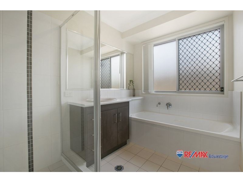 35 Jessielea Street, Wynnum West QLD 4178