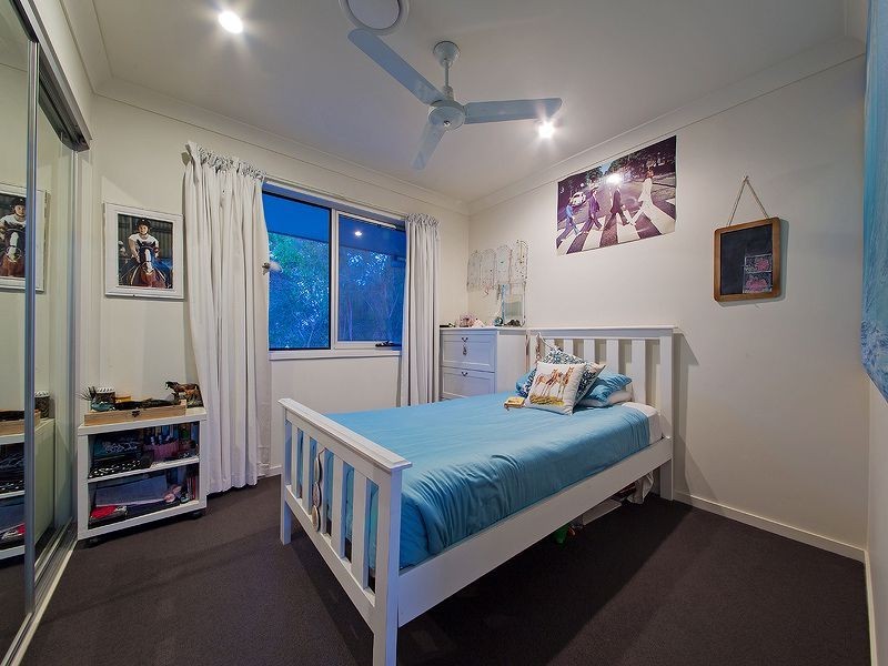 12 Mossvale Drive, Wakerley QLD 4154