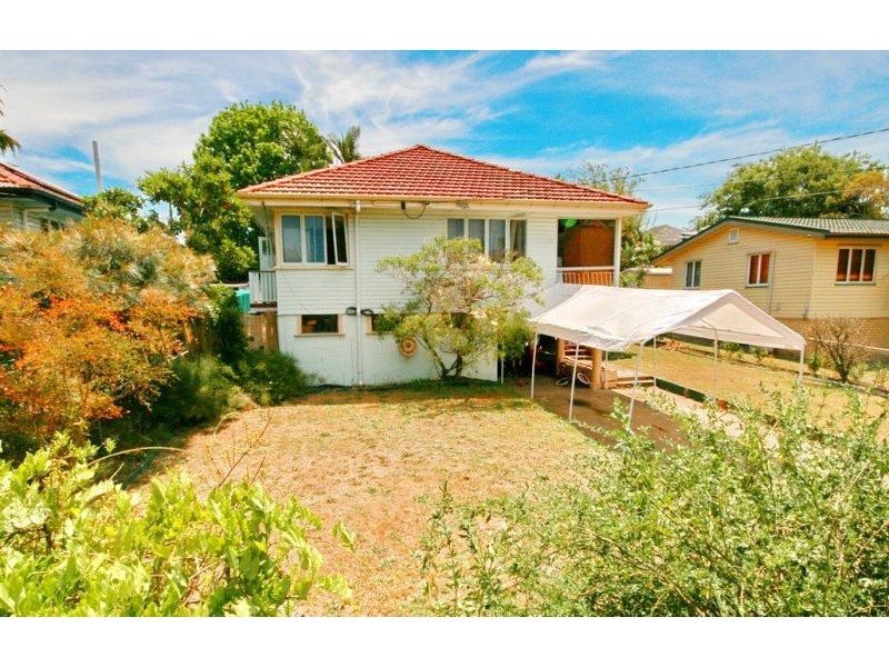 21 Herswell Avenue, Wynnum West QLD 4178
