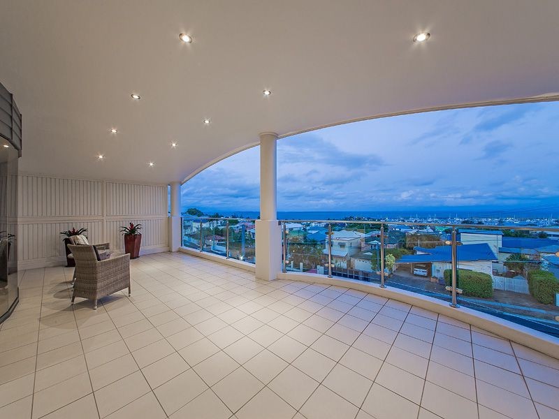 171 Carlton Terrace, Manly QLD 4179