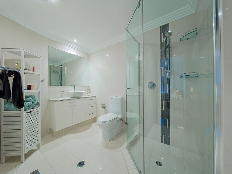 171 Carlton Terrace, Manly QLD 4179