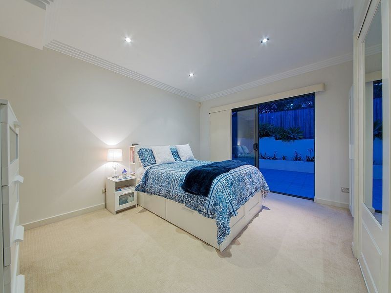 171 Carlton Terrace, Manly QLD 4179