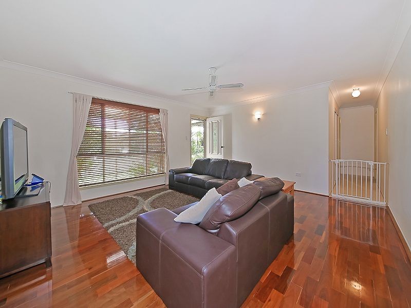 12 Melaleuca Place, Wynnum West QLD 4178