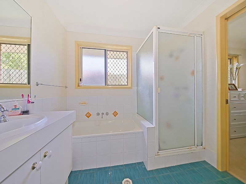 12 Melaleuca Place, Wynnum West QLD 4178