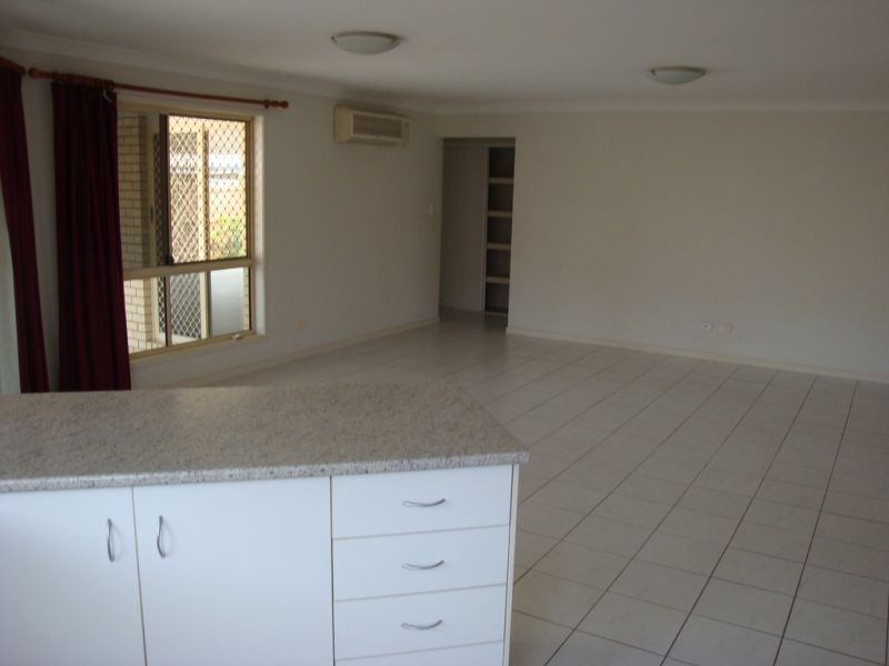 8 Panorama Street, Richlands QLD 4077