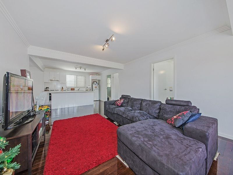 16 Roby Street, Wynnum QLD 4178