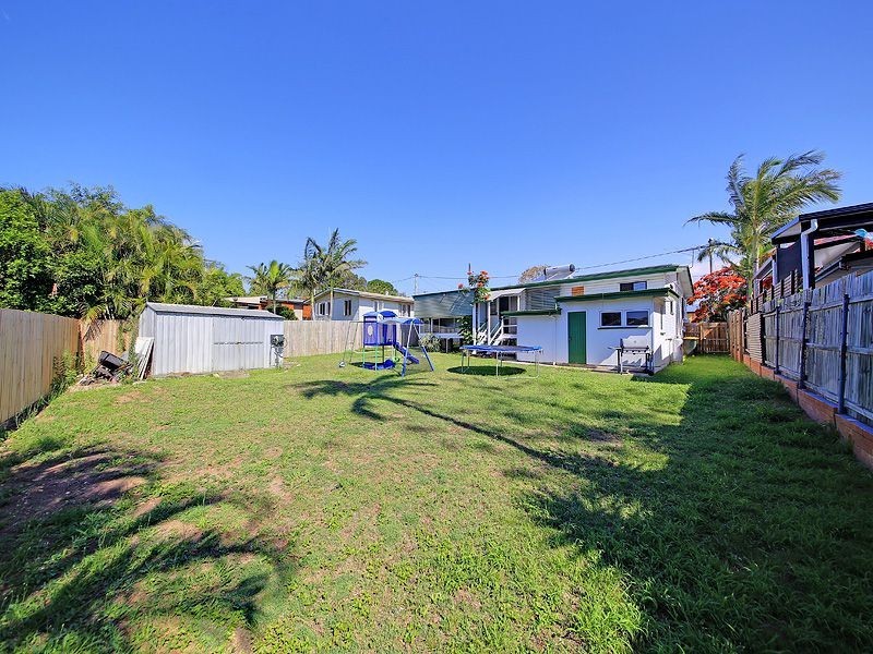 16 Roby Street, Wynnum QLD 4178
