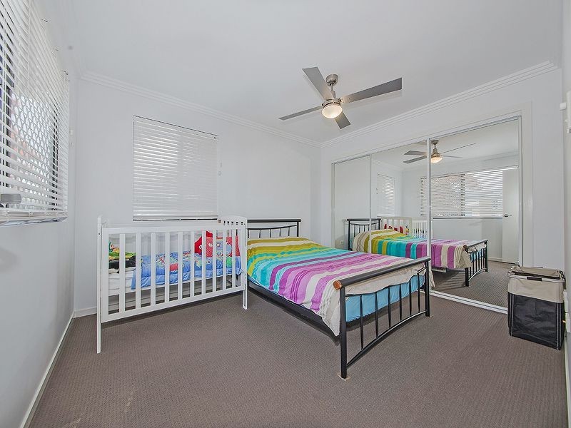 16 Roby Street, Wynnum QLD 4178