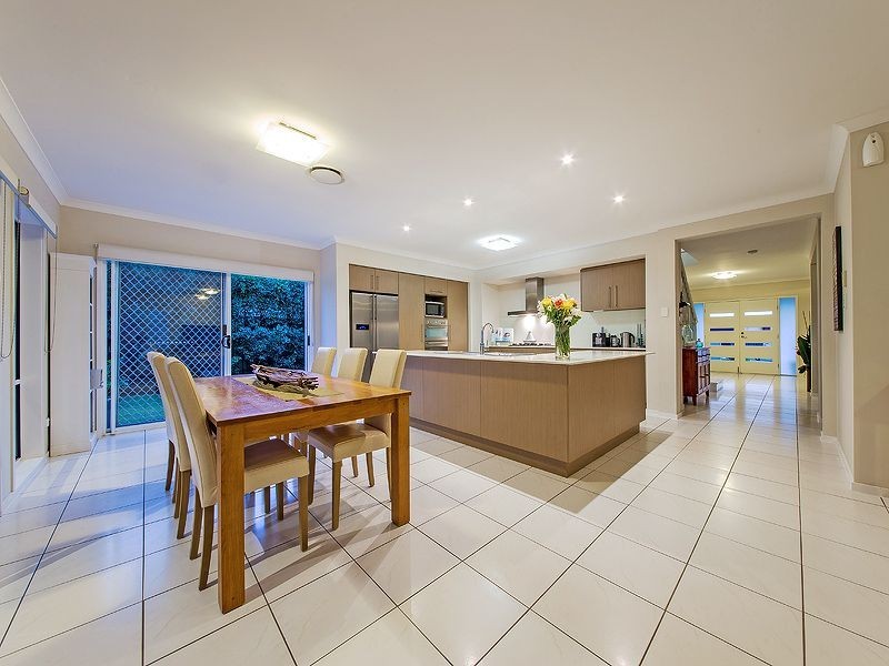 23 Brush Box Place, Wakerley QLD 4154