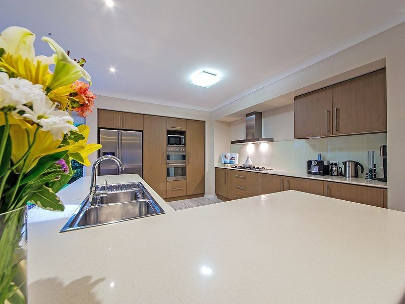 23 Brush Box Place, Wakerley QLD 4154