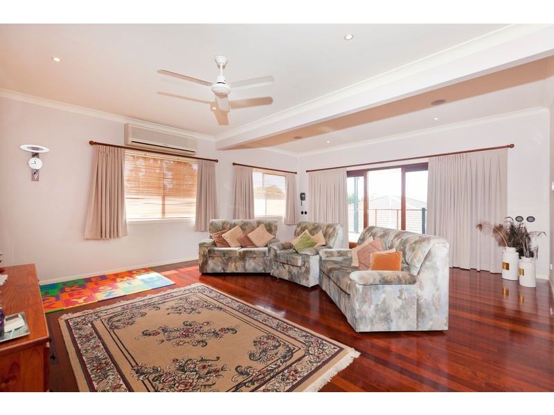 286 Preston Road, Wynnum West QLD 4178