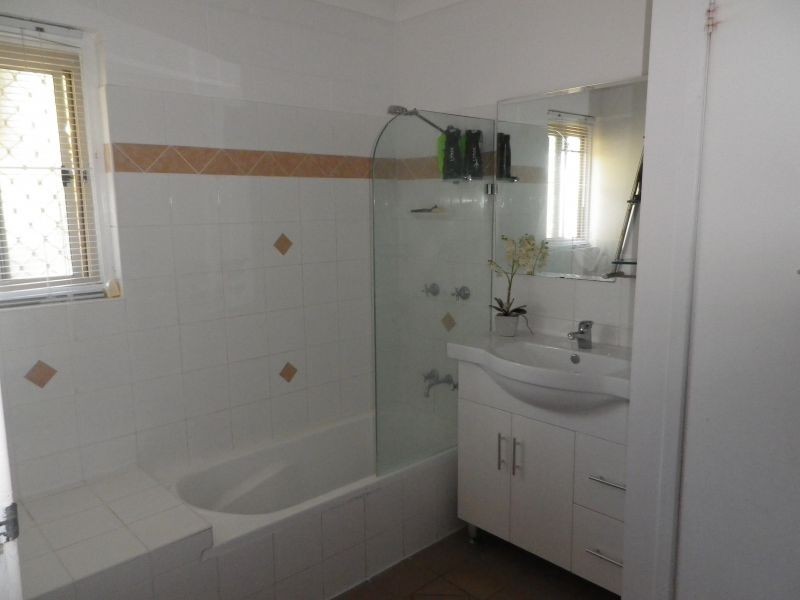 17 Pavlu Street, Wynnum West QLD 4178