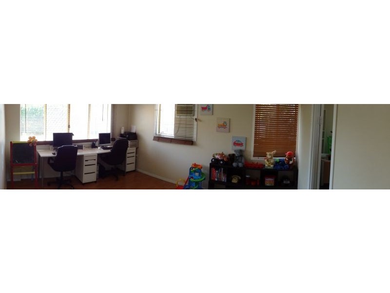 17 Pavlu Street, Wynnum West QLD 4178