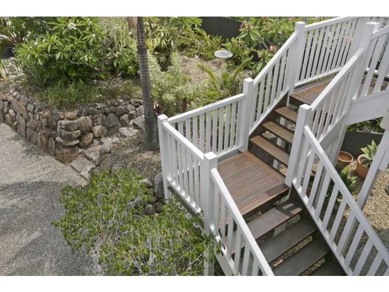 74 Glenora Street, Wynnum QLD 4178