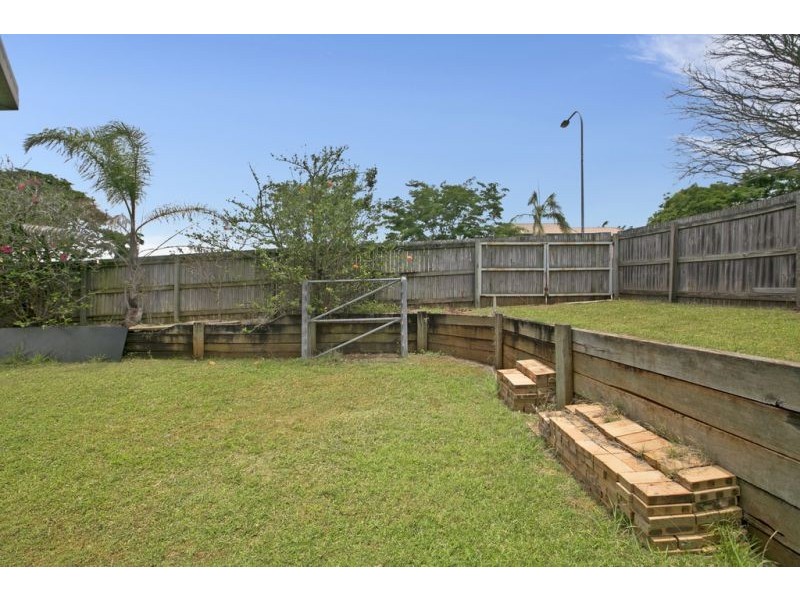 5 Hayley Street, Manly West QLD 4179
