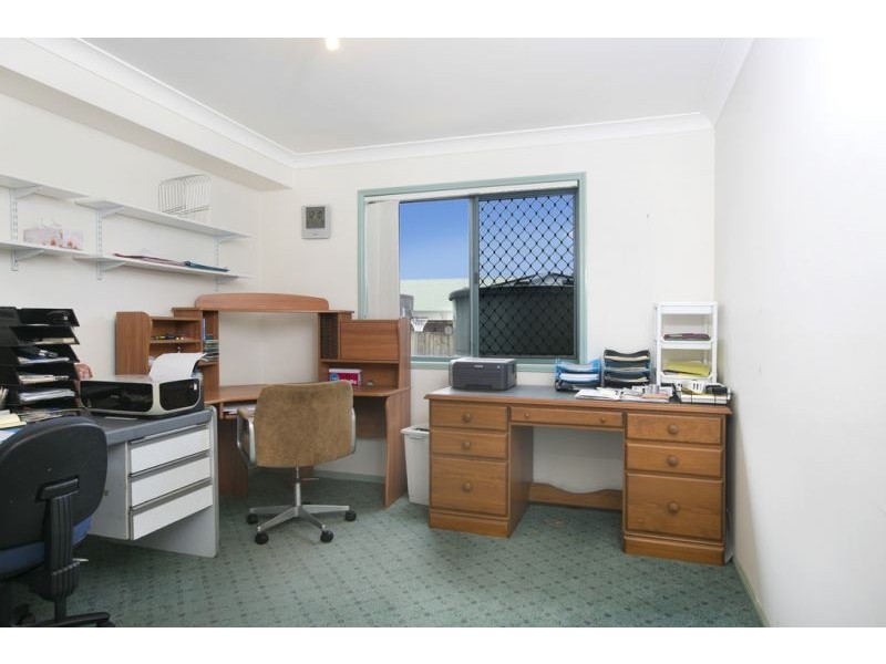 5 Hayley Street, Manly West QLD 4179