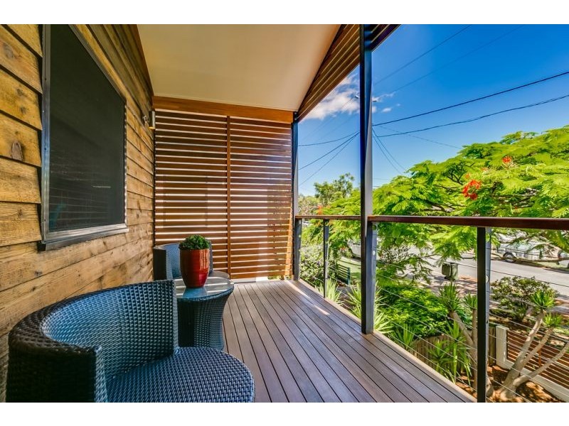 92 Moreton Avenue, Wynnum QLD 4178