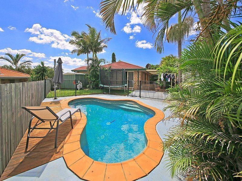 12 Melaleuca Place, Wynnum West QLD 4178