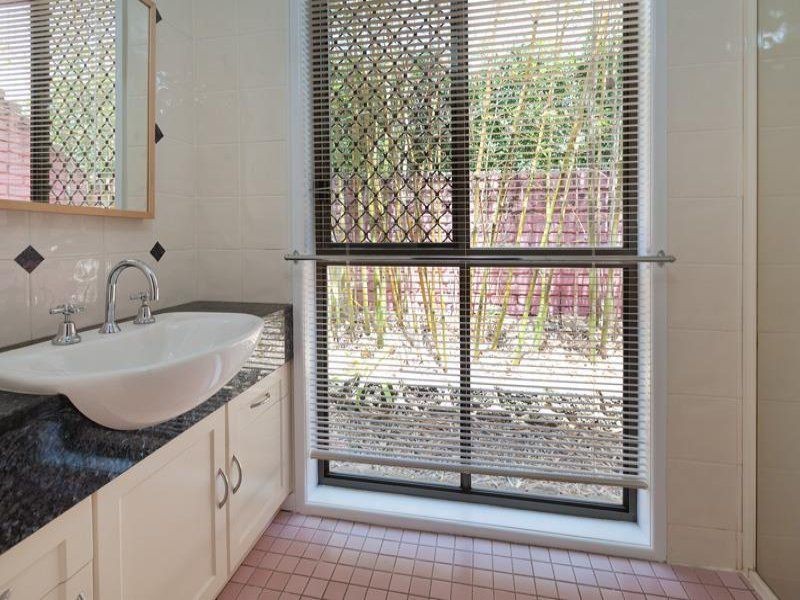 9 Games Street, Fig Tree Pocket QLD 4069