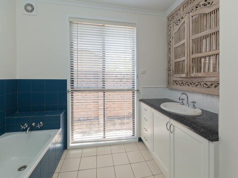 9 Games Street, Fig Tree Pocket QLD 4069