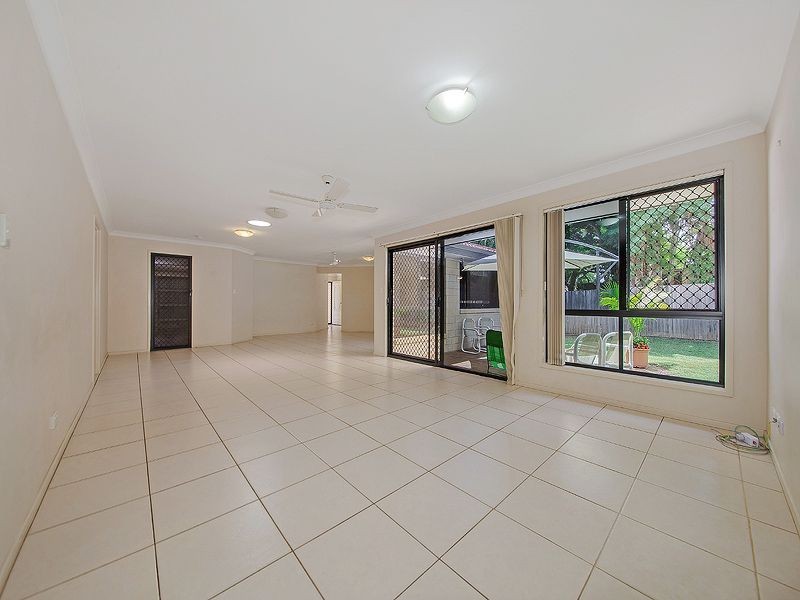 33 Thomas Street, Wynnum QLD 4178