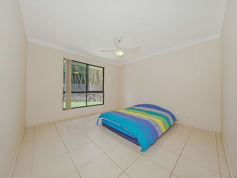 33 Thomas Street, Wynnum QLD 4178