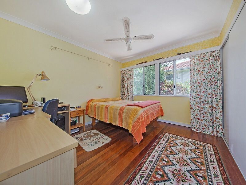 96 Greta Street, Manly West QLD 4179